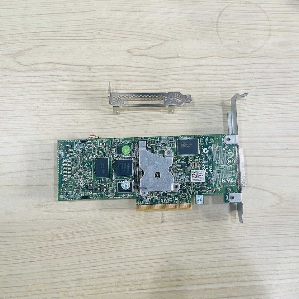 Dell PERC H810 6GB/S PCIe 2.0 SAS RAID controller with 1GB NV Cache Battery - Image 3 of 4