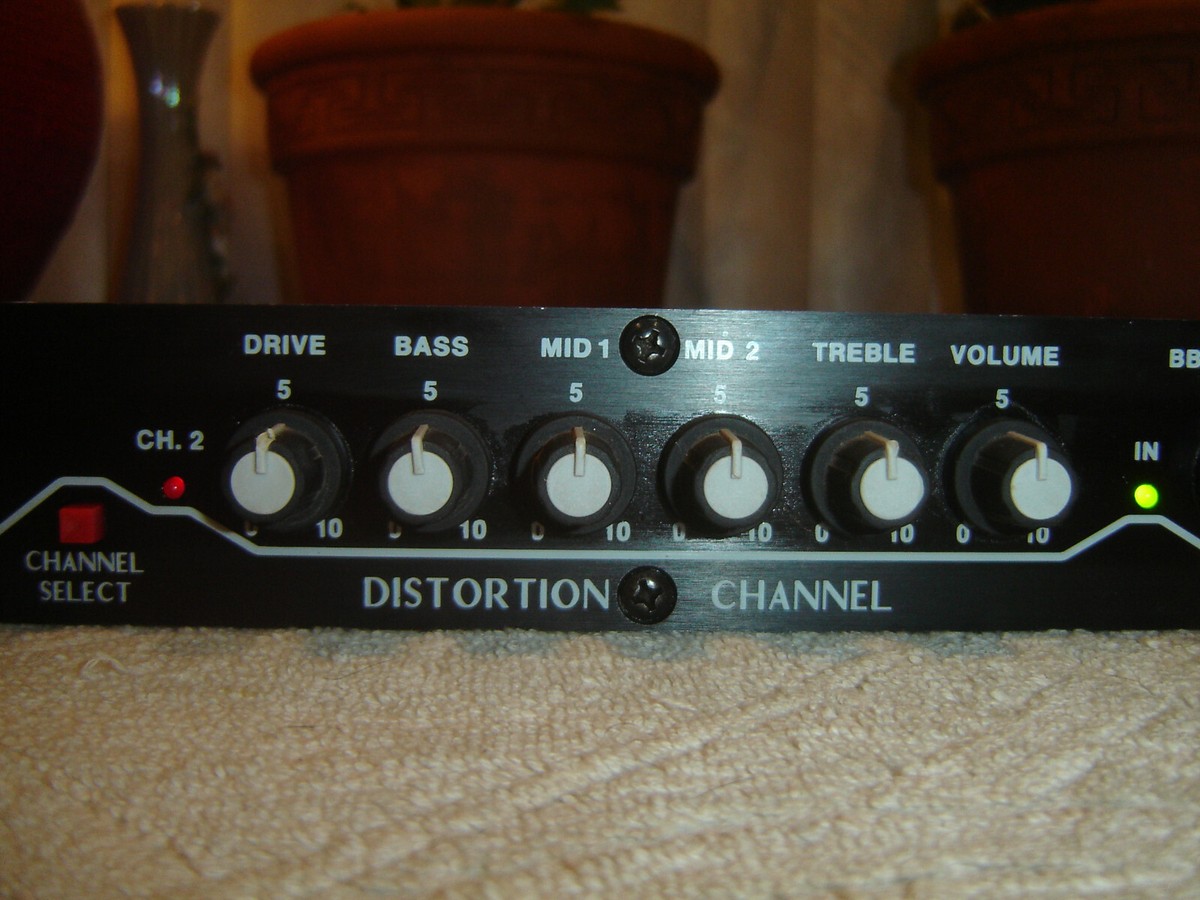 BBE Sound 381, Guitar Preamp, 2 Channels with Equalizers, Vintage