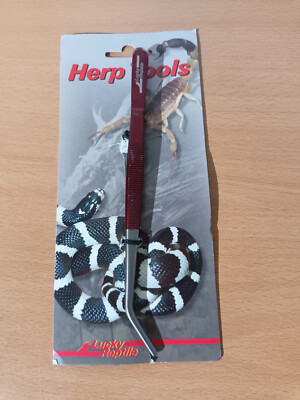 4040483203266 Lucky Reptile Tweezers 20cm Angled - Feeding Tongs