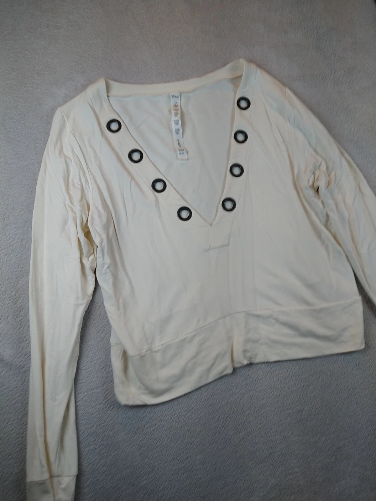 alo-yoga ideal lace up long sleeve activwear athlesiure shirt
