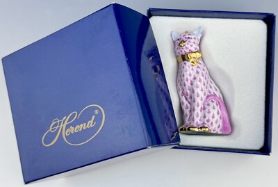   MINT in BOX HEREND Cat with Bow ORNAMENT Raspberry Fishnet Figurine 1st Ed