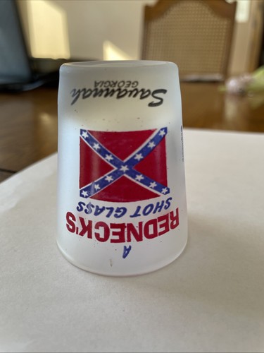 Redneck Shot Glass Marked - Yankee Member NRA Good Ole' Boy Redneck - Afbeelding 9 van 12