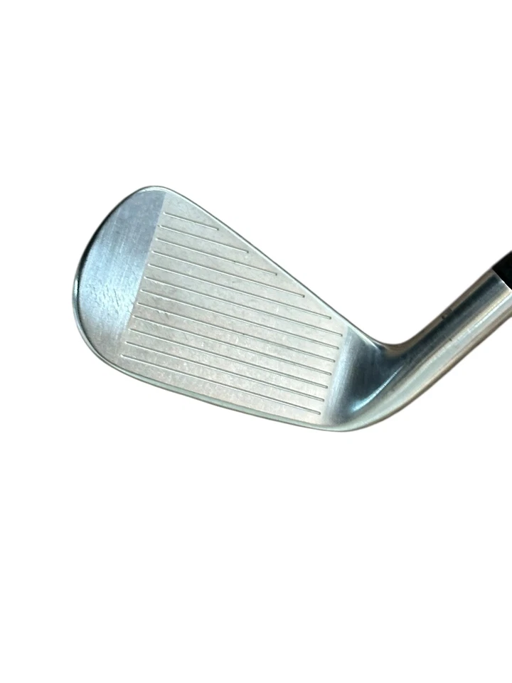 Titleist T200 Utility 4 Iron AMT Tour White X100 X Flex Shaft GP MCC Grip - Image 2 of 4