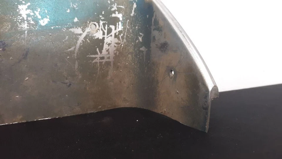 Chevy Corvette C3 1970-73 OEM usado conductor izquierdo silenciador bisel 3966543 cromo Foto 4 de 4