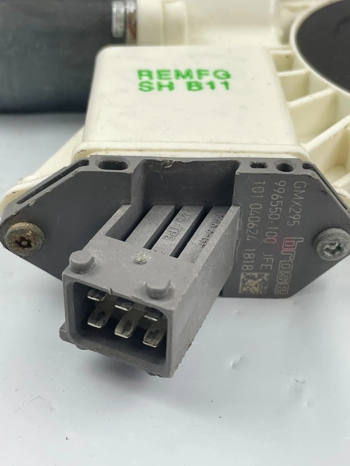 Motor Power Window CarQuest 42-1080 Reman, TRASERO DERECHO para 05-11 Cadillac STS Foto 3 de 4