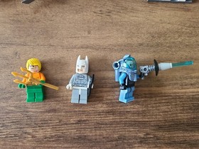 Lego Batman vs Mr. Freeze (76000) 99% Complete (missing one piece) with Manual