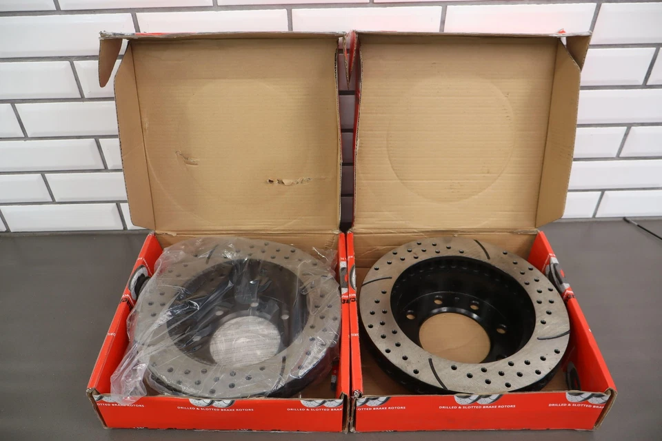 03-09 Hummer H2 Rear Brake Kit *See Photos* Rotors-Calipers-Shoes-Hardware - Image 3 of 4