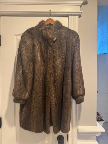 Vintage genuine beaver coat, size medium, brown in excellent condition - product listing photo