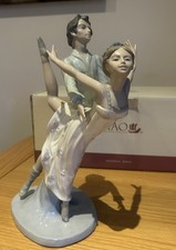 NAO by Lladro Figurine Ballet Dancers - ‘Dancing on a cloud’ # 400 - Boxed