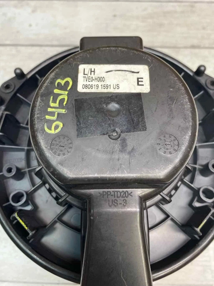 Honda Accord blower motor 2018 to 2022 ac front under dash assy OEM 79310TVAA02 - Image 4 of 4