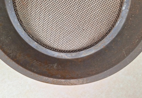 Pie Pan with Sifter Bottom Antique Tin Screen Bakeware 9 1/2" Rusty Farmhouse - Picture 8 of 10