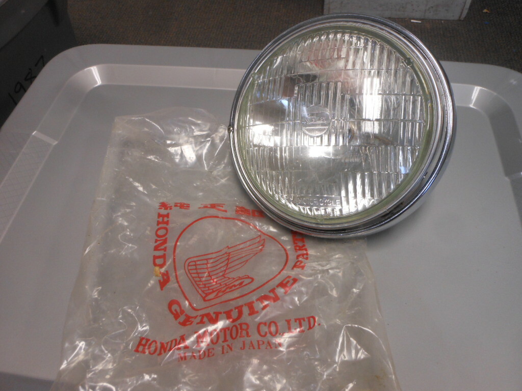 NOS Honda Stanley 12V 65/50W Headlight Assy 1979-1980 CB750 CB650