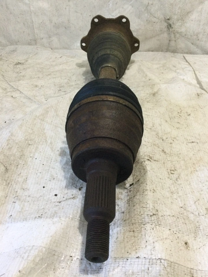 2006 GMC Sierra 2500HD Right Front Axle Shaft OEM - Image 2 of 4