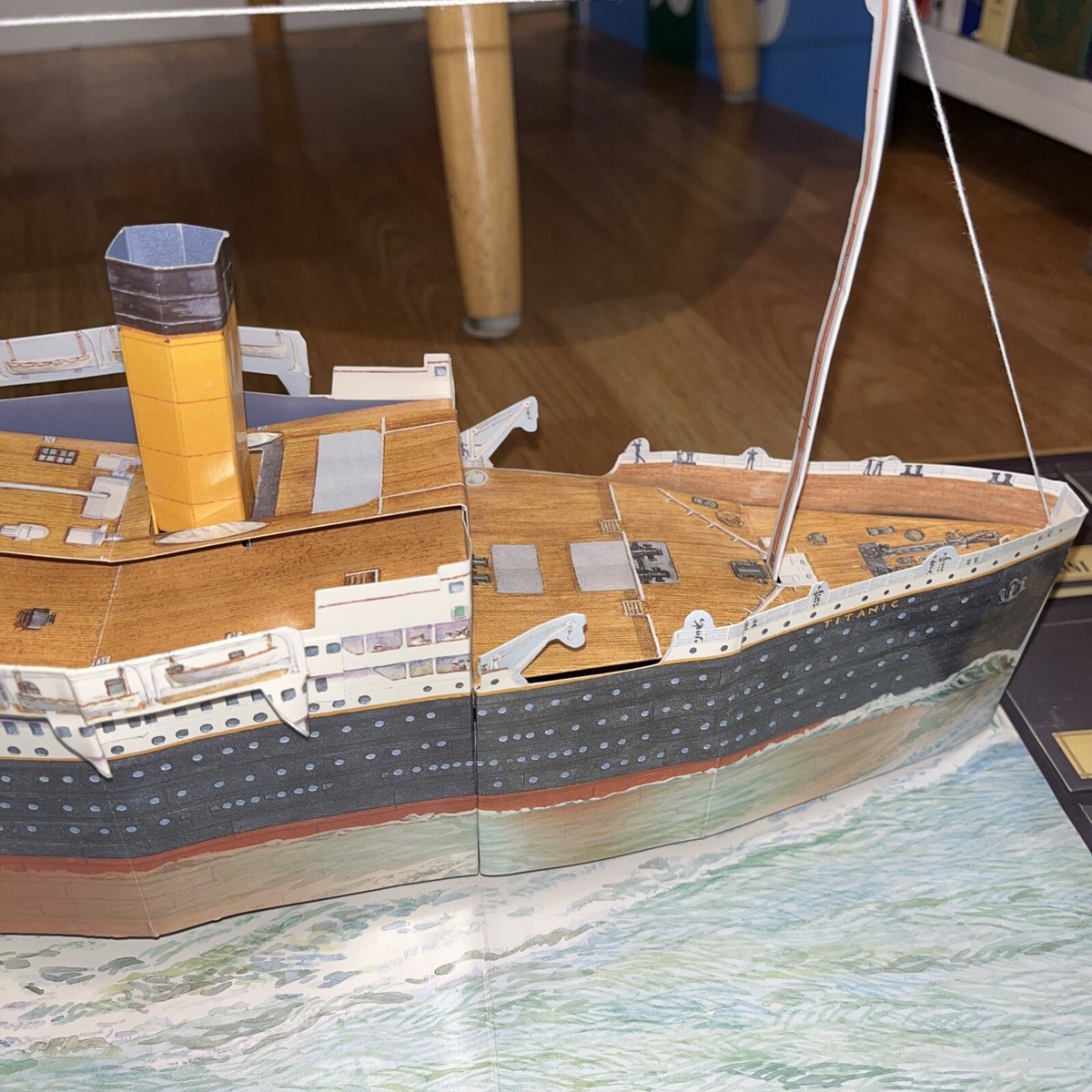 タイタニック TITANIC POP-UP BOOK MartinJenkins Titanic Pop-Up Book | Martin JENKINS, Brian Sanders