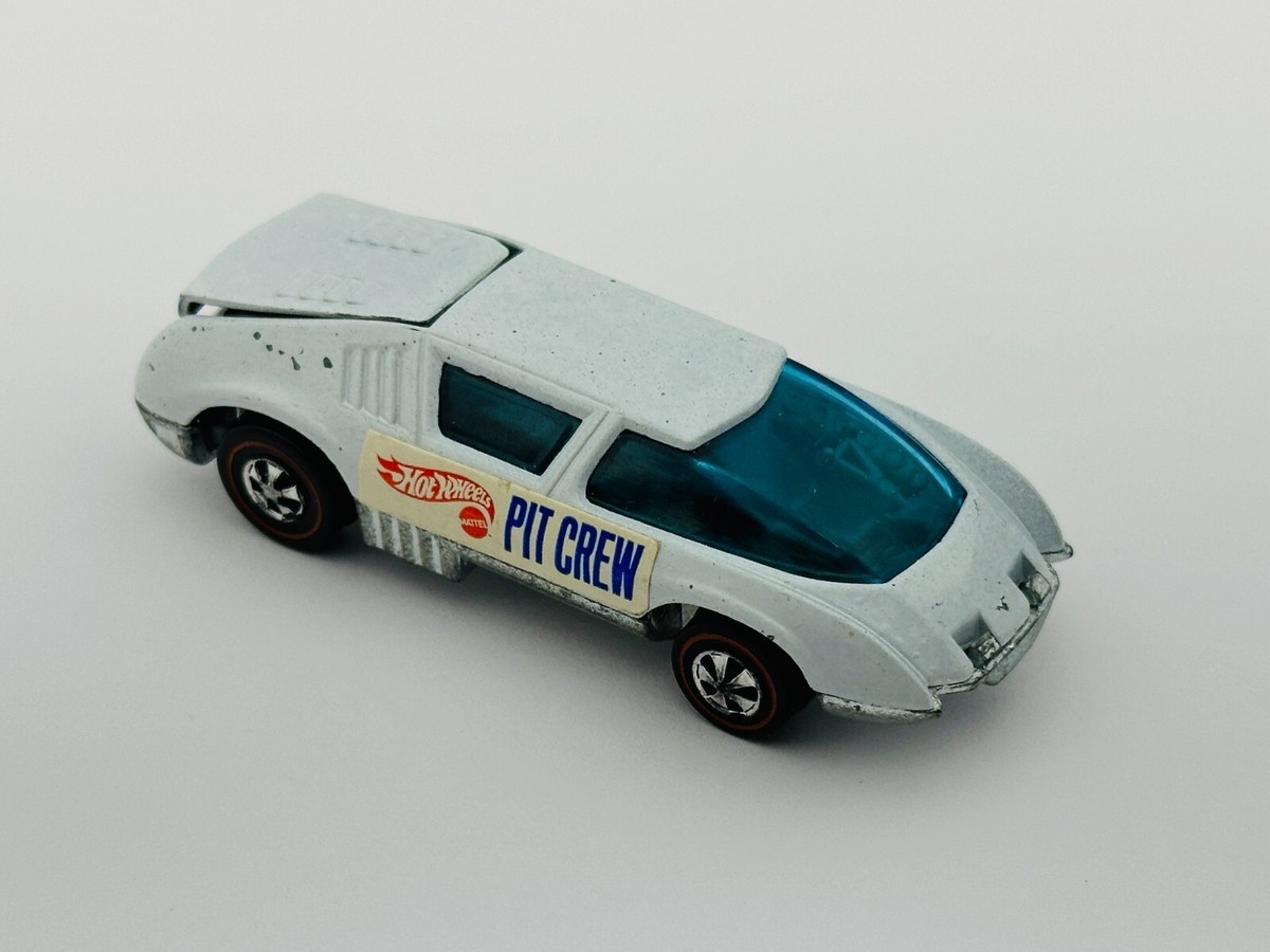 Hot Wheels Redline PIT CREW CAR White Enamel Dark Interior Hot Wheels Redline PIT CREW CAR White Enamel Dark Interior