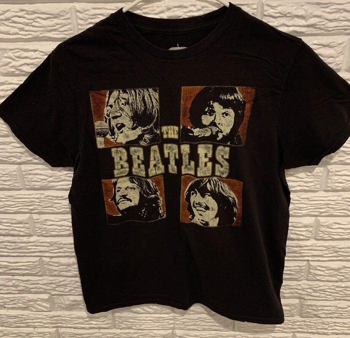 The Beatles T-Shirt, Black, 2020 Apple Corps LTD, Size The Beatles T-Shirt, Black, 2020 Apple Corps LTD, Size