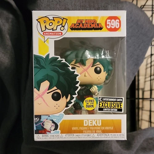 Funko Pop! Vinyl My Hero Academia Deku #596 Entertainment Earth Glow in the Dark