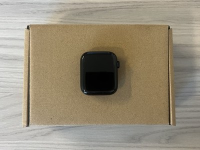 Apple Watch SE 3 - 44mm, GPS Only - Midnight Aluminum - Midnight Sport Band