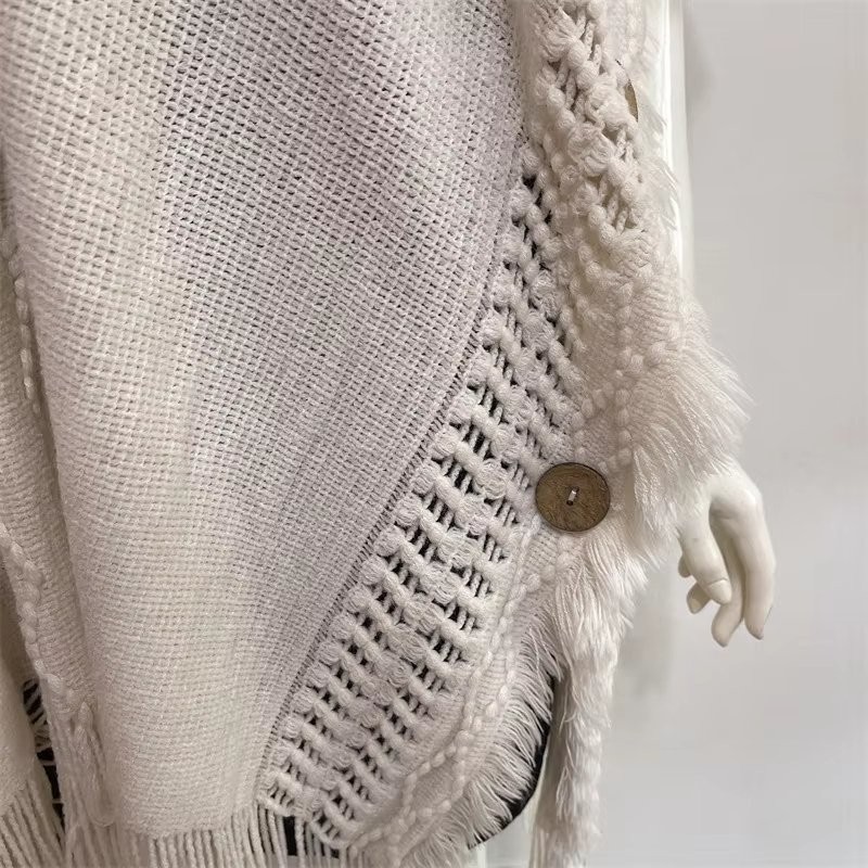 Soft Wearable Blanket Poncho–Warm Cape Scarf for Women,  Fall & Winter Essential thumbnail 3