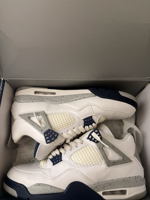 Jordan Air Jordan 4 Retro White Midnight Navy DH6927-140 Men's Mid Top Sneakers