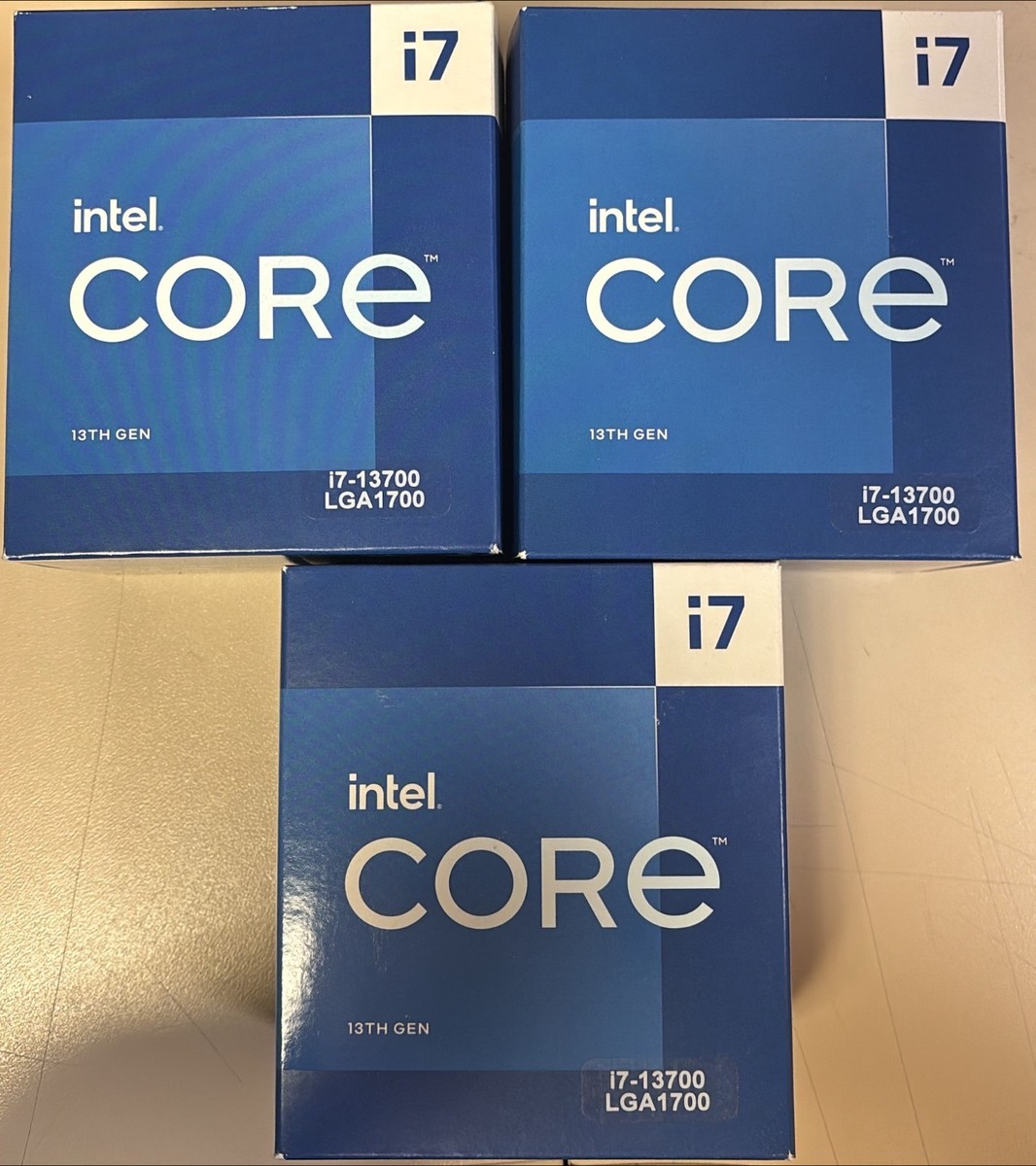 CPU Intel Core i7-13700 CPU LGA1700 $_12.JPG?set_id=880000500F