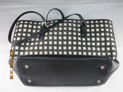 nine west black and white purse