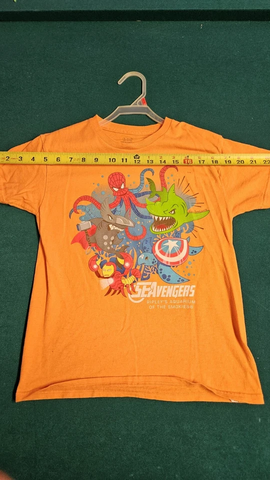 Детская рубашка Marvel Avengers - размер S 6-8 молодежная рубашка - Seavengers Ripley's  - Изображение 2 из 4