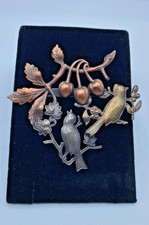Signed K&T Birds Tri Tone Brooch Pin Leaves