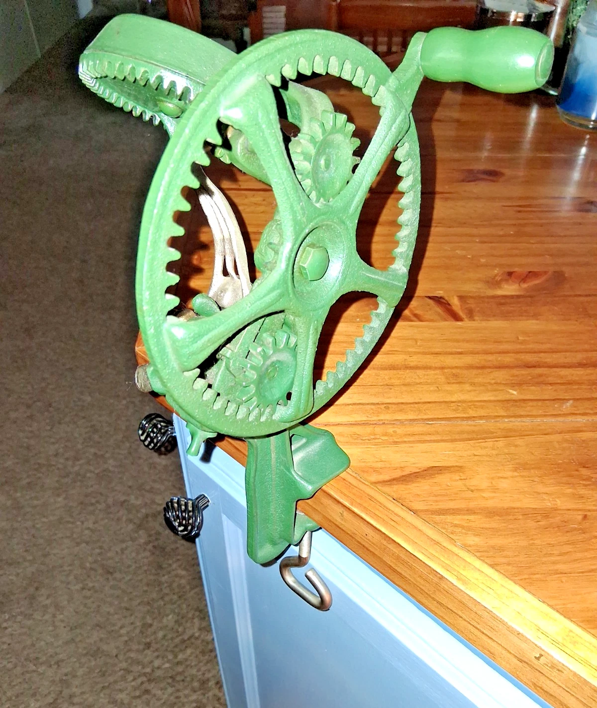 Vintage 70s Cast Iron Apple Peeler green USA Made