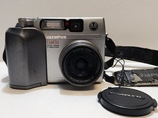 Olympus CAMEDIA C-4000 Zoom 4.0MP Digital Camera