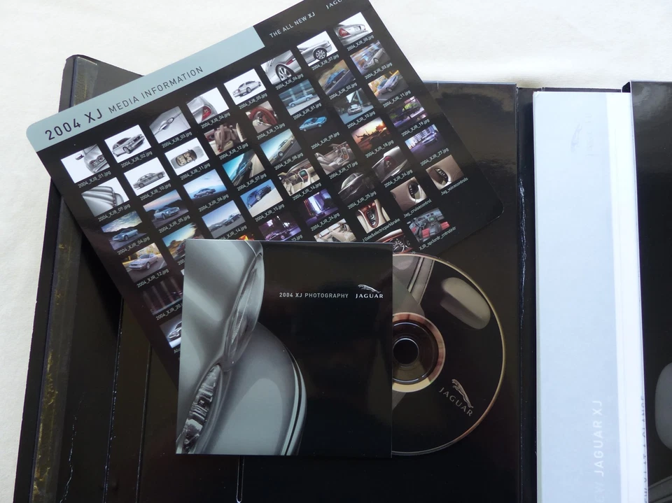 Jaguar New 2004 XJ XJ8 XJR - US-Pressemappe CD-Rom press-kit 01.2003 USA - Bild 3 von 4