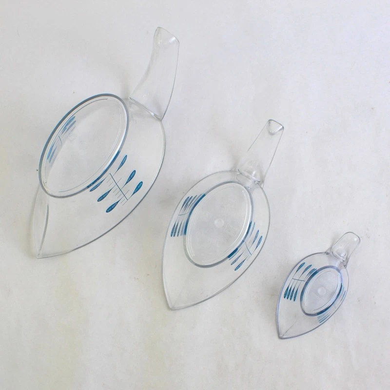 Set of Trudeau Clear Plastic Measuring Cups 1/4 to 2 Cups - Image 3 of 4