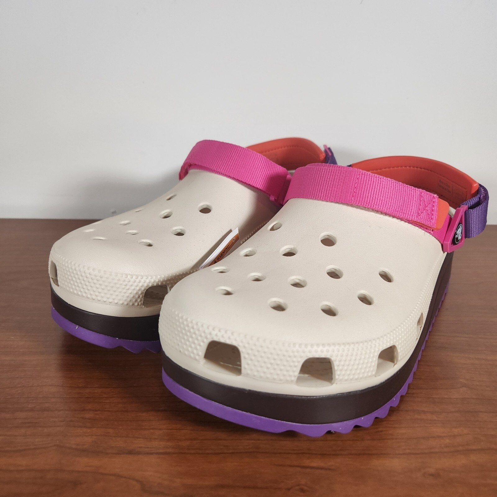 CROCS NWT Classic Hiker Clog Stucco 
