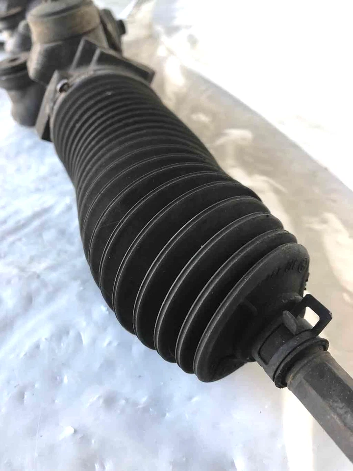 2001 - 2005 MERCEDES BENZ C230 Power Steering Gear Rack and Pinion 2.3L OEM Foto 2 de 4