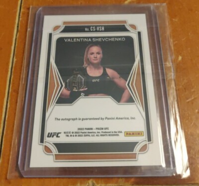 2022 Panini Prizm UFC Champion Signatures Insert Card of Valentina