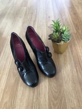 Moschino Women's 37.5 EUR Vero Cuoio Black Leather Stilleto Two Button