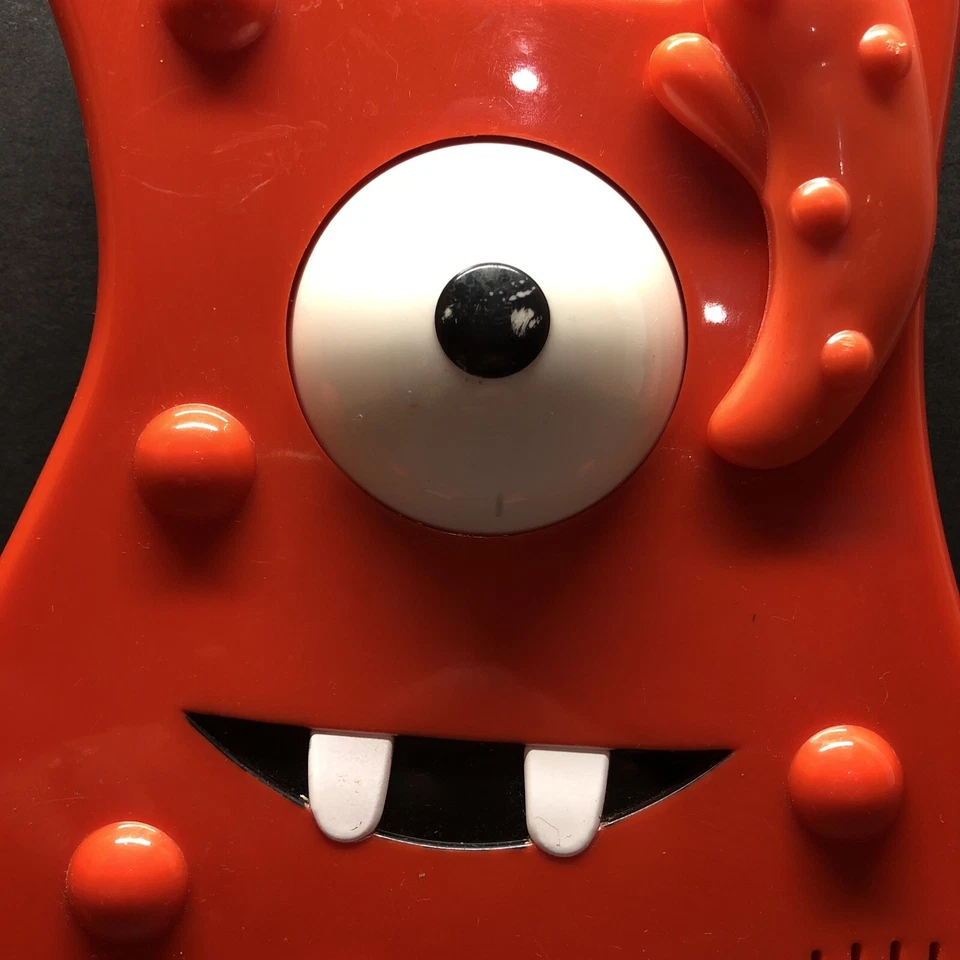 Muno's Groovin’ Guitar Toy – Yo Gabba Gabba | Lights & Sounds 2009 Works Great - Image 3 of 4