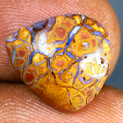4.24 ct First-class Fancy (13 x 12 mm) Multi Australian Koroit Boulder Opal