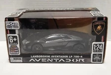 World Tech Toys 1:24 Licensed Lamborghini Aventador LP 700-4 RC Car Brand New