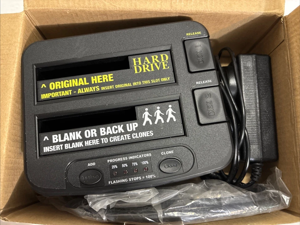 Mini Estación Duplicadora Addonics USB 3.0 SATA HDD/SSD 1:1. HDMU3-X. Foto 4 de 4