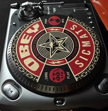 Numark TT 200 Giradischi DJ professionale ad alta coppia a cinghia plug & play