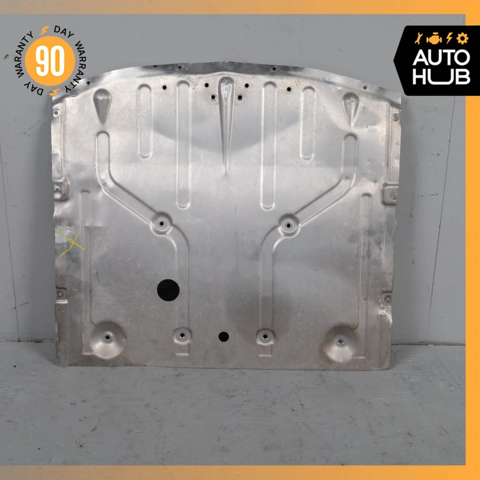 Cubierta protectora contra salpicaduras delantera debajo de la carrocería Aston Martin V8 Vantage 12-17 OEM 26k Foto 2 de 4