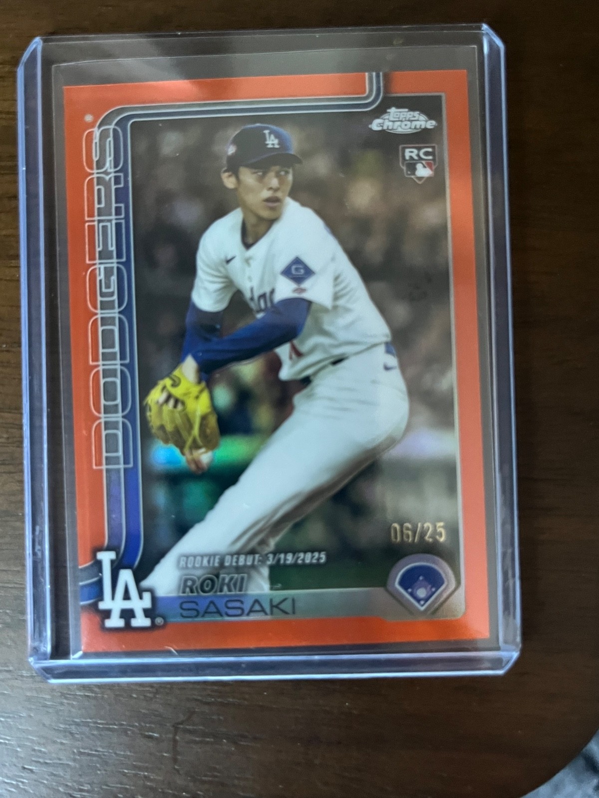 Roki Sasaki 2025 Topps Chrome Update Orange Refractor /25 USC73