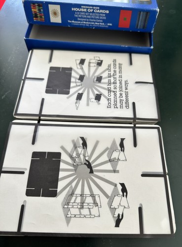 Vintage House Of Cards Game Designed By Charles Eames Medium-Sized 32 Cards 1992 - Picture 7 of 7