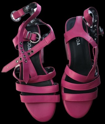 Lamoda Not A Friend Sandal Platform size 8
