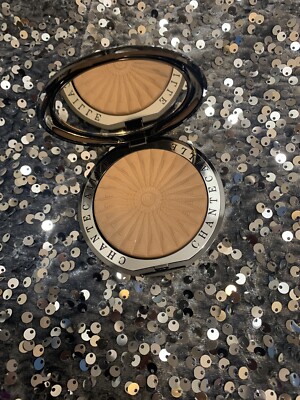 Chantecaille Perfect Blur Finishing Pulver Mittel/Tief Brandneu UVP £72