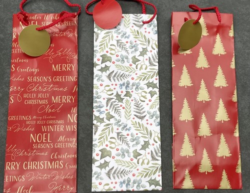 2 x CHRISTMAS BOTTLE GIFT BAGS WRAP RED GOLD SILVER CHRISTMAS WRAP - Picture 4 of 7