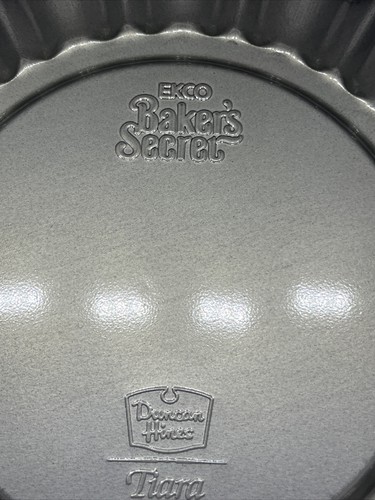 Ekco “Bakers Secret” “Tiara Dessert” Duncan Hines Pan (10 inch) - Picture 3 of 6