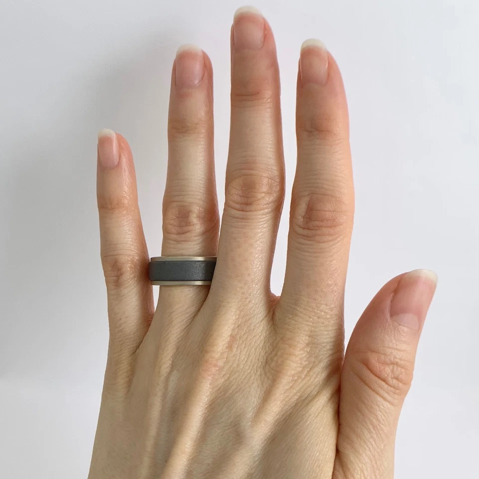 Men's Sandblasted Tungsten Wedding Band Ring in 18K Yellow Gold, Size 10, 8 mm - Image 4 of 4