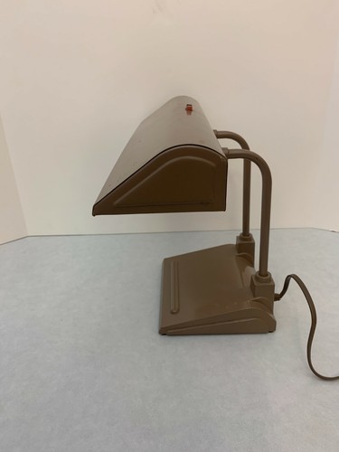 Art Specialty Company - Desk Drafting Artist Lamp Light - Double Fluorescent - Picture 4 of 12